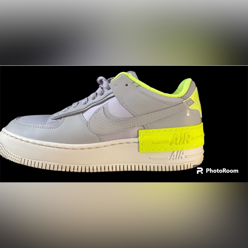 Nike Air Force 1 Low Shadow
Grey Green (Women's)